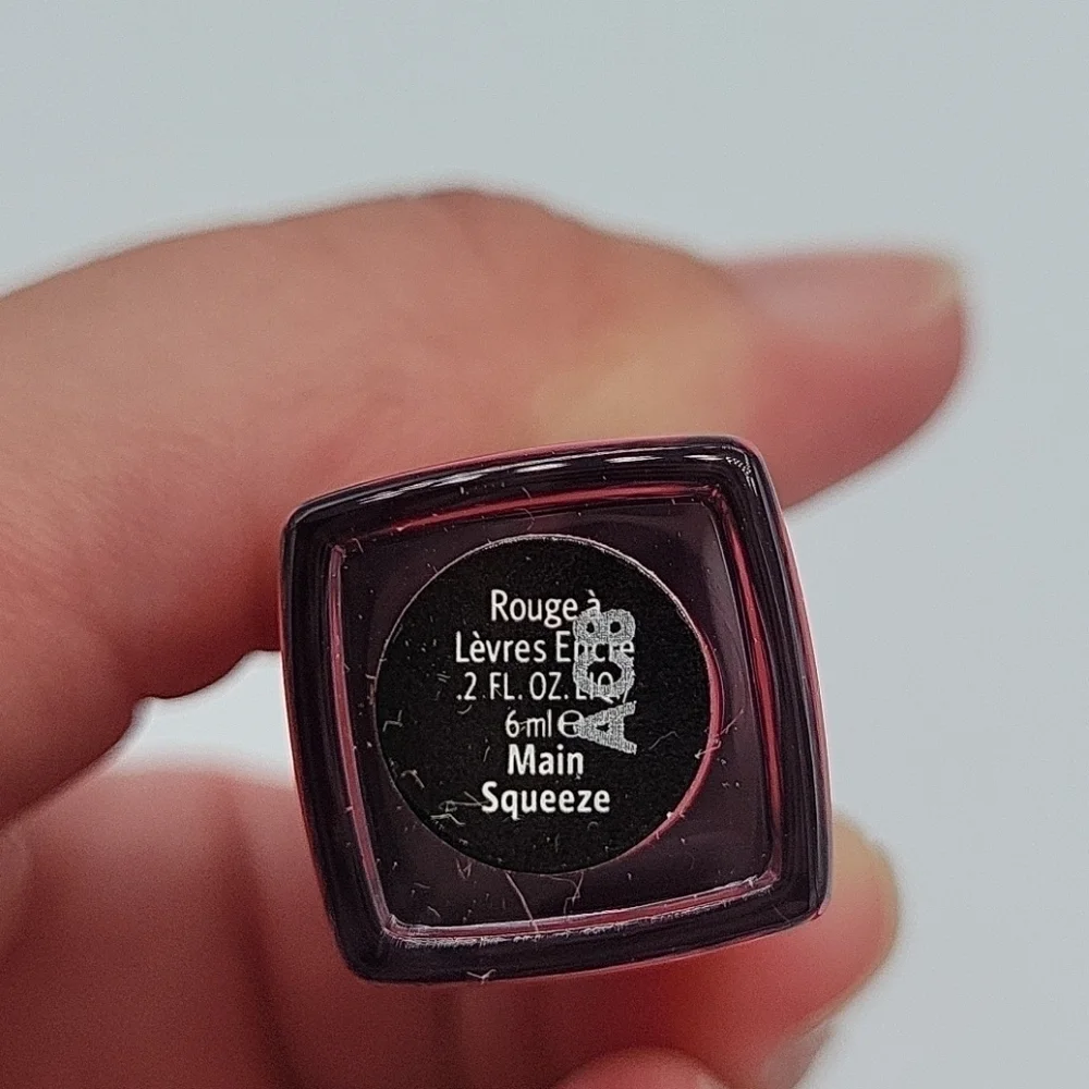 Bobbi Brown Main Squeeze Crushed Liquid Lipstick